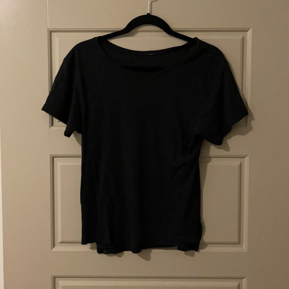 LULULEMON BLACK SCOOP NECK T SHIRT